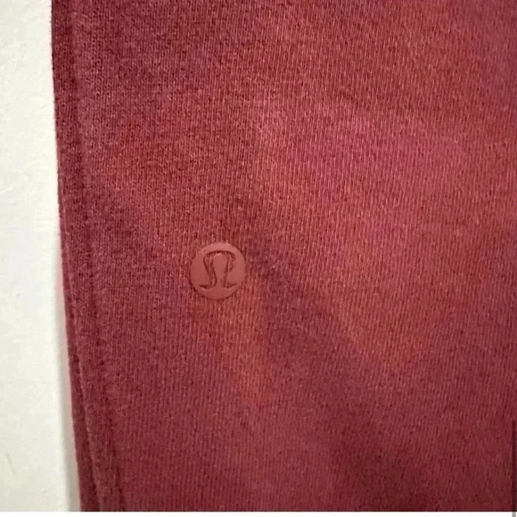 - Lululemon Scuba HR
Jogger Fleece Full Length 28", Red Merlot, - Picture 5 of 14